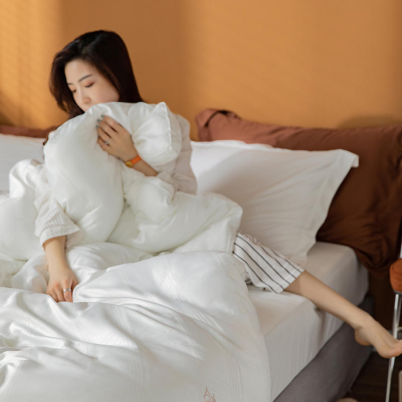Made in China Business Hotel trapunta cotone ipoallergenico per l'autunno